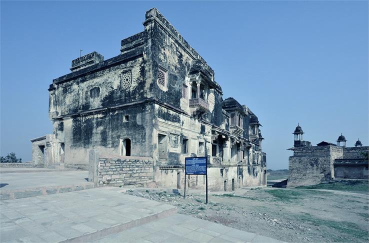 karan mahal