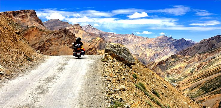 mountain biking in ladakh