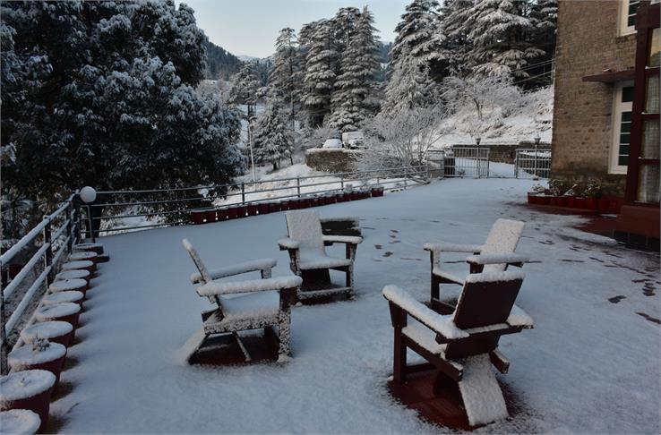 snowfall in khajjiar