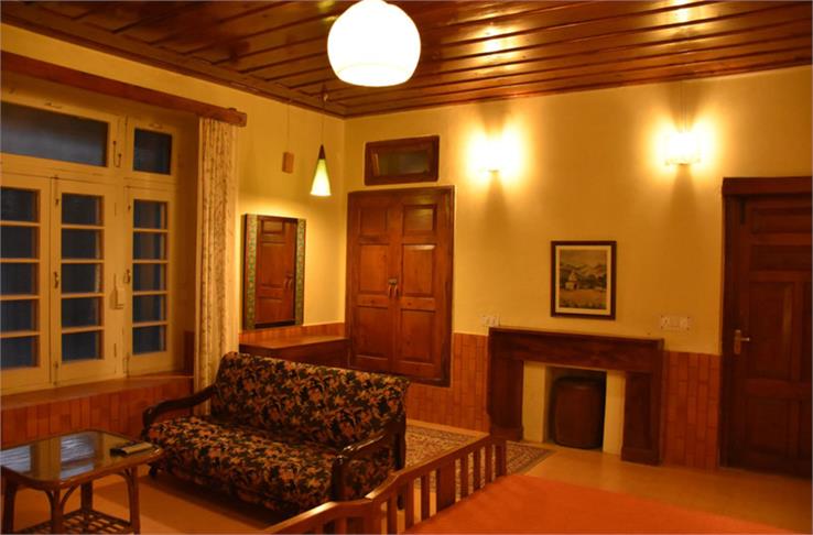 deodar manor guest house