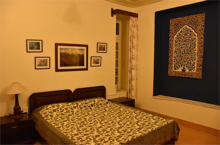 heritage economy room in khajjiar