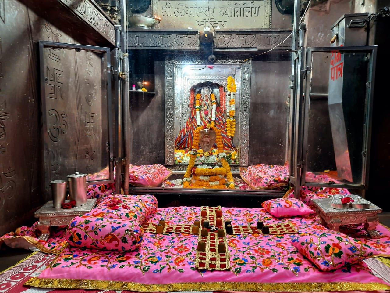 Unleash the Divine Powers: Explore the Enchanting Omkareshwar Temple Jyotirlinga! | AlightIndia